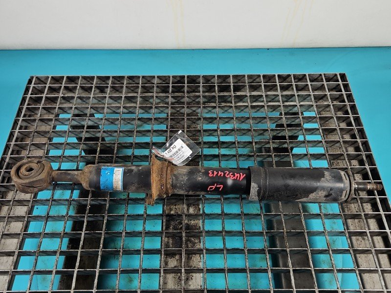 Amortyzator przód lewy przedni Toyota Land Cruiser J200 07-