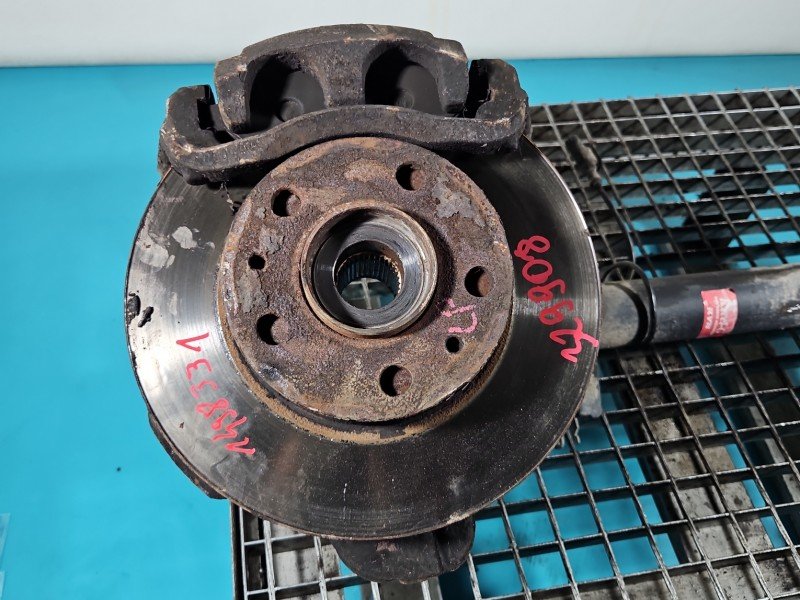 Zwrotnica lewa piasta przód 2.2 hdi Citroen Jumper 14- Zwrotnica lewa piasta przód 2.2 hdi Citroen Jumper 14-