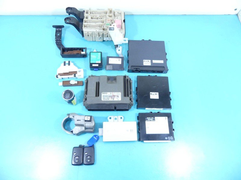 Komputer Sterownik silnika 89661-05F60 Toyota Avensis III T27 2.0 D4D Komputer Sterownik silnika 89661-05F60 Toyota Avensis III T27 2.0 D4D