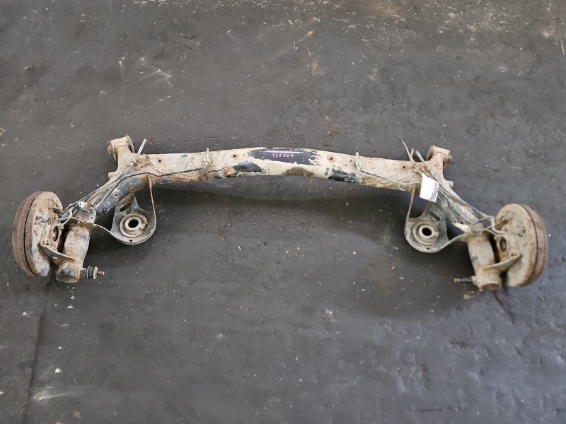 Tylna belka oś tył Suzuki Sx4 I 06- 1.9 DDIS