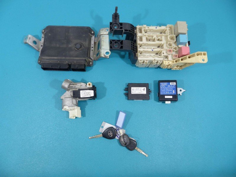 Komputer Sterownik silnika Toyota Urban Cruiser 1.3 16V VVT-i 89661-52K80