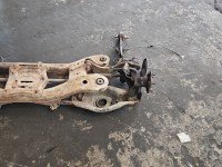 Tylna belka oś tył Toyota Avensis III T27 2.0 16v Tylna belka oś tył Toyota Avensis III T27 2.0 16v