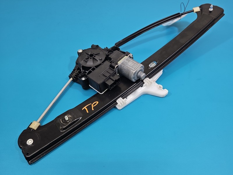 Podnośnik tył prawy SZYBY WINDA Skoda Kamiq 5Q0959408D, 0130822694 HB