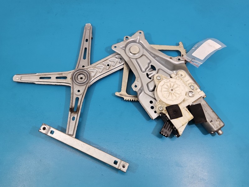 Podnośnik przód lewy SZYBY WINDA Opel Vectra C 0130822011 4d sedan