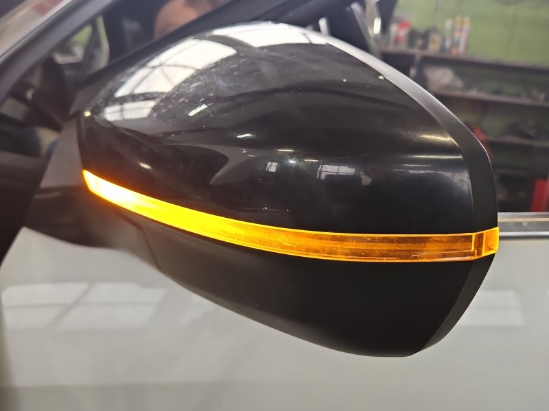 Lusterko lewe pin Peugeot 3008 II HB 5d kolor KWE europa