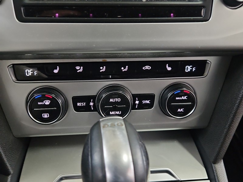 Konsola panel nawiewu Vw Passat B8 5G0907044BG