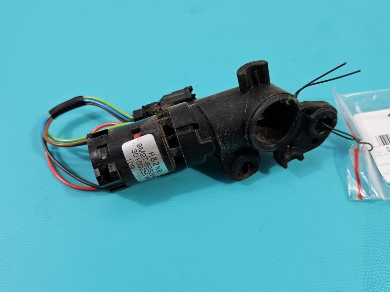 Czujnik temperatury wewnętrznej Ford S-max I MK1 30100255WB Czujnik temperatury wewnętrznej Ford S-max I MK1 30100255WB