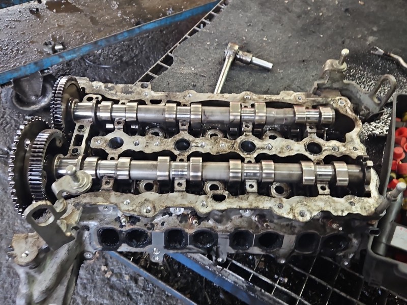 Głowica Opel Astra V K 55500308 1.6 cdti (LWQ)