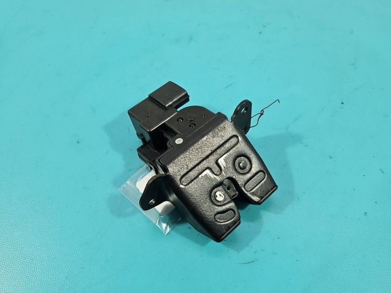 Zamek klapy tył 81230-A6000, 81230A6000 Hyundai I30 II 12-16 HB Hyundai