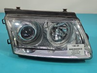Reflektor prawy lampa przód Vw Passat B5 EUROPA