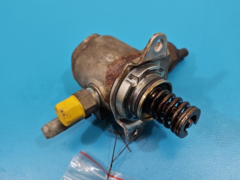 pompka Pompa paliwa Vw Jetta V 1.4 TSI CAX 03C127026C Benzyna