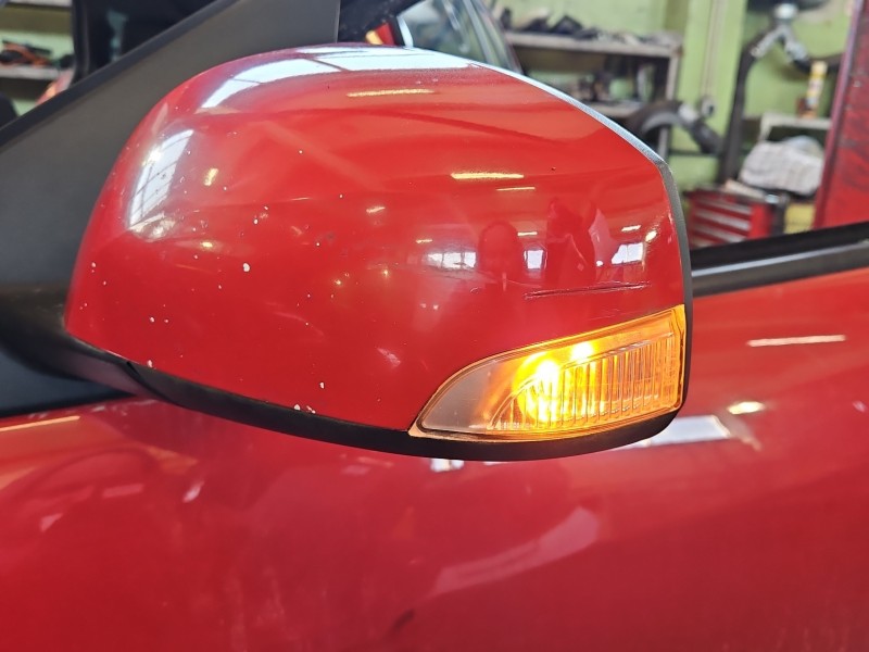 Lusterko lewe Renault Megane III czerwony, malowana, elektryczny, Europejska, Kod lakieru: DV727, rysy, odpryski, 9pin...