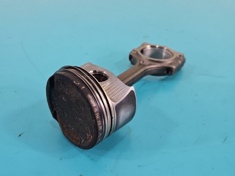 Tłok Dacia Sandero III 20- 1.0 SCe (H4D 480) 91KM