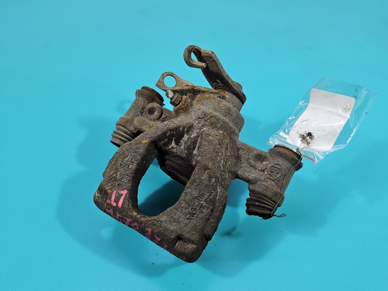 Zacisk tył lewy Renault Master III 10-24 HB 2.3 dci