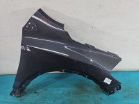 Błotnik przód prawy Suzuki Sx4 S-Cross 13-21 grafitowy ZQ6