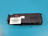 Przełącznik regulacji fotela lewy przód BMW X3 G01 6826025