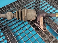 Półoś przód prawa Kia Carnival II 05-14 2.9 crdi manual