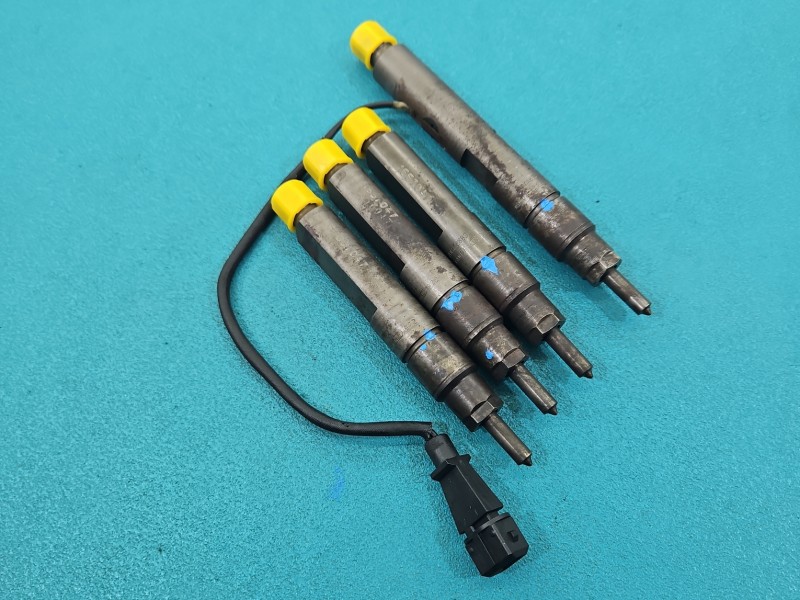 Wtryskiwacz Renault Megane I 1.9 dti 0432193610, 7700112880