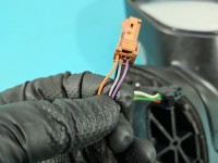 Lusterko lewe pin Peugeot 5008 HB 5d kolor KGNC europa