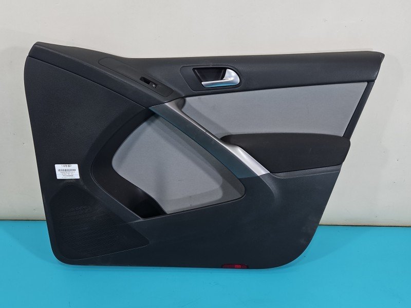 Tapicerka drzwi przód prawa boczek Vw Tiguan I 07- 5N0867012 Tapicerka drzwi przód prawa boczek Vw Tiguan I 07- 5N0867012