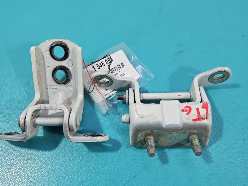 Zawias drzwi tył lewy Renault Kadjar