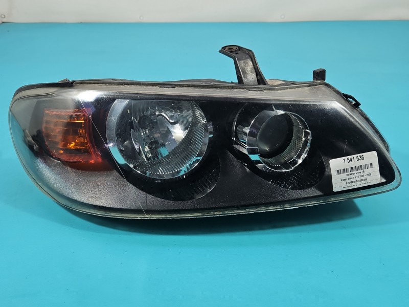 Reflektor prawy lampa przód Nissan Almera N16 EUROPA