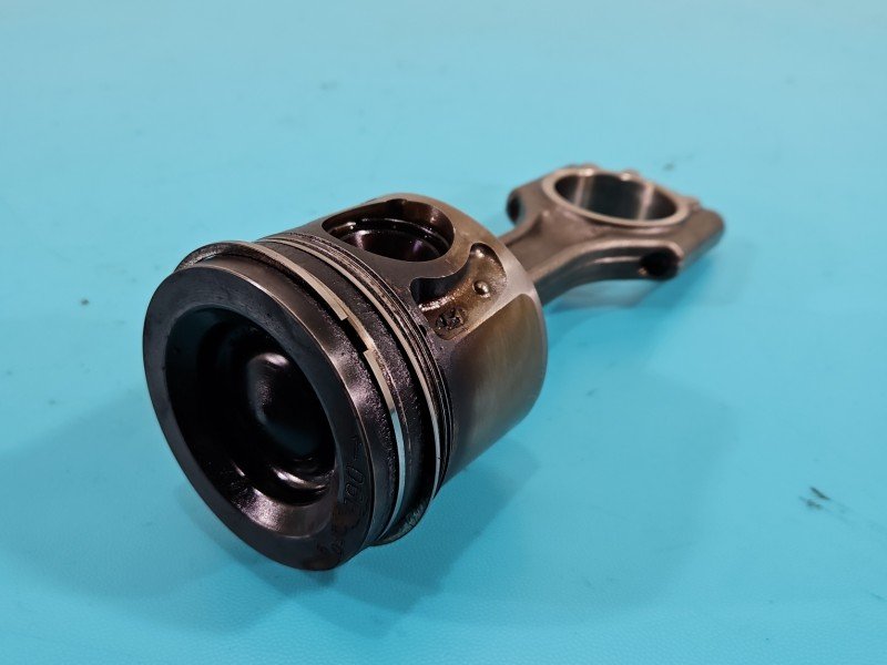 Tłok Kia Sorento III 2.0 crdi (D4HA) 185KM