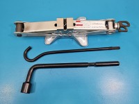 lewarek Podnośnik samochodowy trapezowy Suzuki Swift Mk7