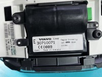 Licznik Volvo S40 II V50 30710071 1.8 16V EUROPA