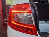 Lampa tył lewa Skoda Octavia III HB