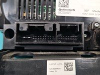 Konsola panel nawiewu AUDI Q5 08- 8T1820043AL, A2C53345977