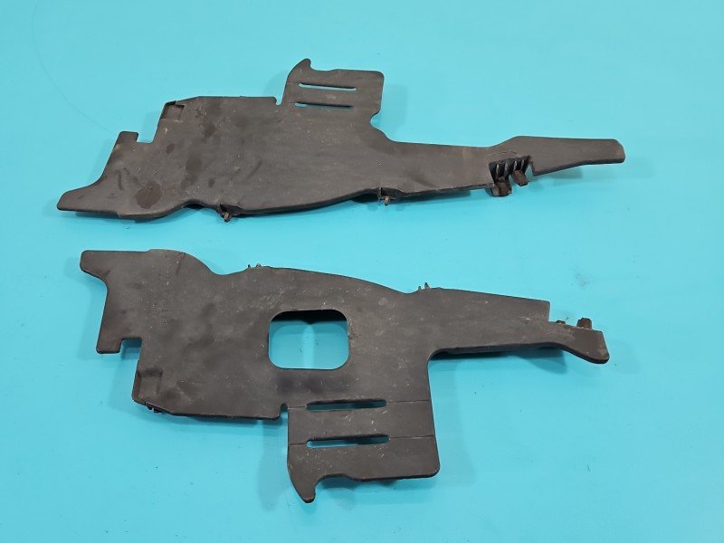 KIEROWNICA Wlot powietrza Toyota Rav4 III 05- 2.2 D4D (2AD)