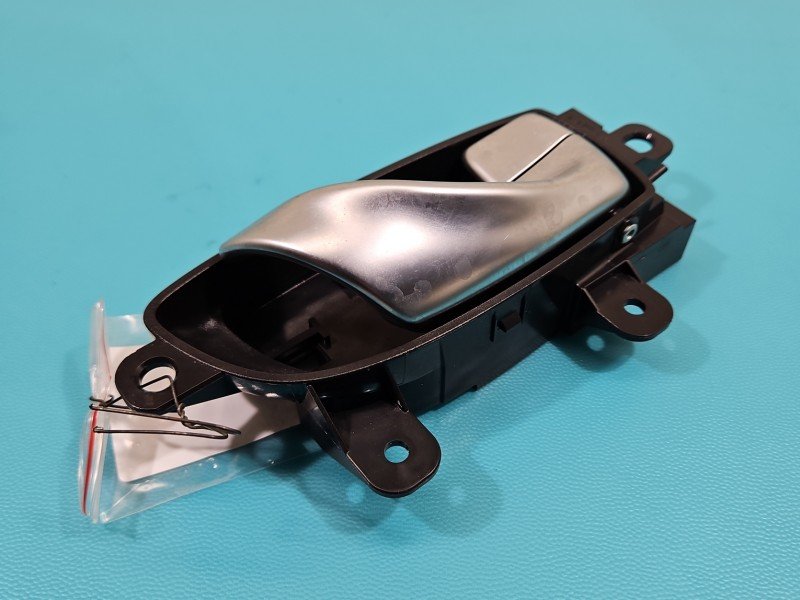 Klamka wewnętrzna przód prawa INFINITI QX60 12- Klamka wewnętrzna przód prawa INFINITI QX60 12-