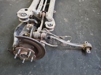 Tylna belka oś tył Toyota Auris II 1.8 hybryda