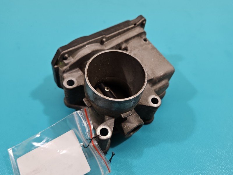 Przepustnica Renault Clio IV 12-20 8200568712 1.1 16V (D4FD740) Przepustnica Renault Clio IV 12-20 8200568712 1.1 16V (D4FD740)