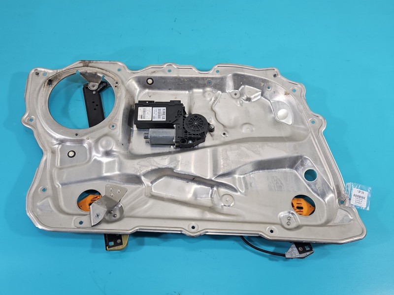 Podnośnik przód lewy Audi A8 D3 4E1959801B 4d sedan