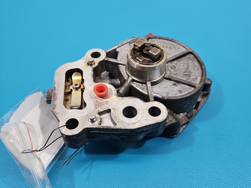 Pompa vacum Opel Astra V K 12678247 1.4 T (LE2)