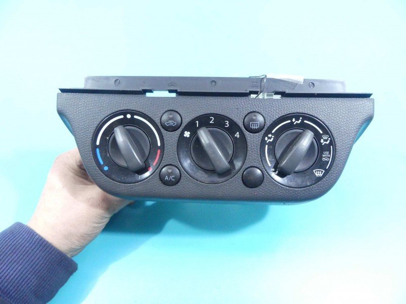 Panel nawiewu Suzuki Swift Mk6