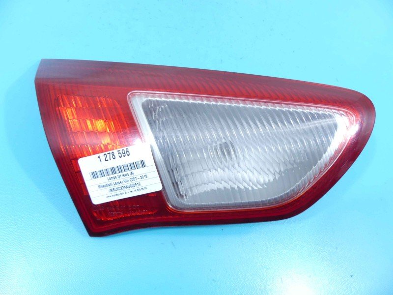 Lampa tył lewa Mitsubishi Lancer VIII HB