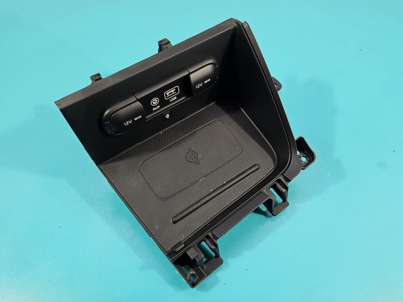 Ładowarka Kia Niro I 16-22 95560-05000