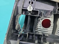 Lampa tył lewa Producent części: OPEL, Z LISTWĄ ŻARÓWKOWĄ Opel Zafira B HB