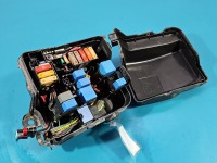 Skrzynka bezpieczników Dacia Lodgy 243825499R, 243809584R