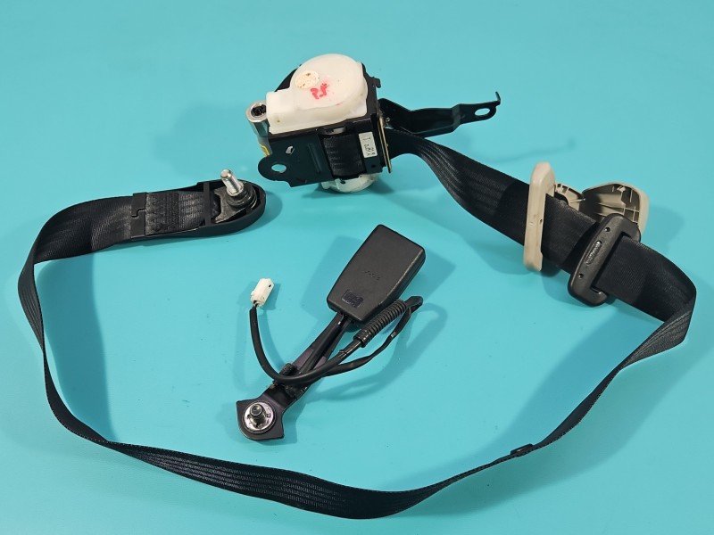 Pas bezpieczeństwa przód prawy pasażera Mazda 2 II DE