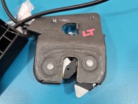 Zamek tył lewy 7112863 BMW G30 Producent części: BMW, z klamką,oparcia kanapy