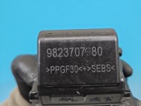 Klapka wlewu paliwa Peugeot 3008 II