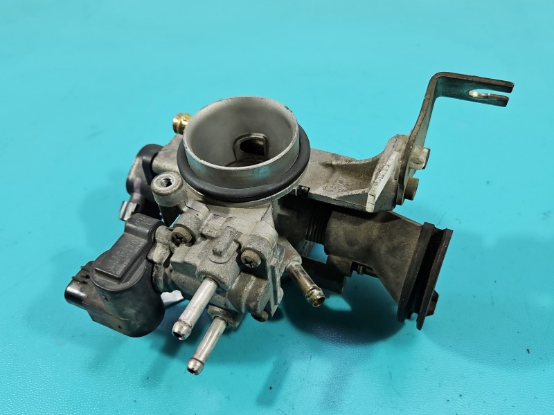 Przepustnica Toyota Yaris I 22210-0J010 1.0 vvti