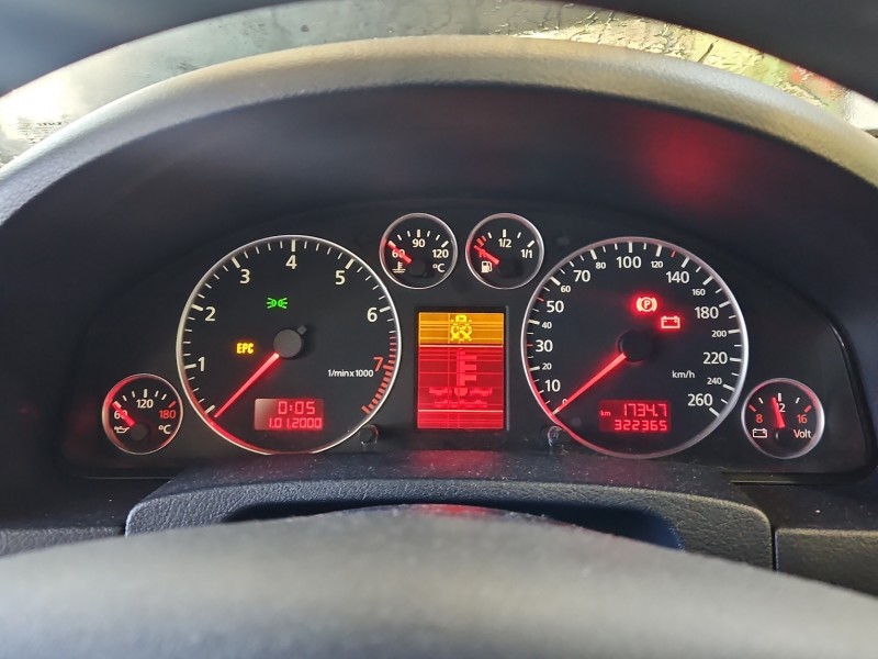 Licznik Audi A6 C5 2.4 V6 110080128 EUROPA