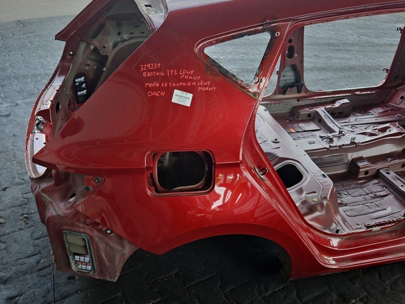 Błotnik tył prawy Seat Leon III 12- bordowy LS3Q ćwiartka