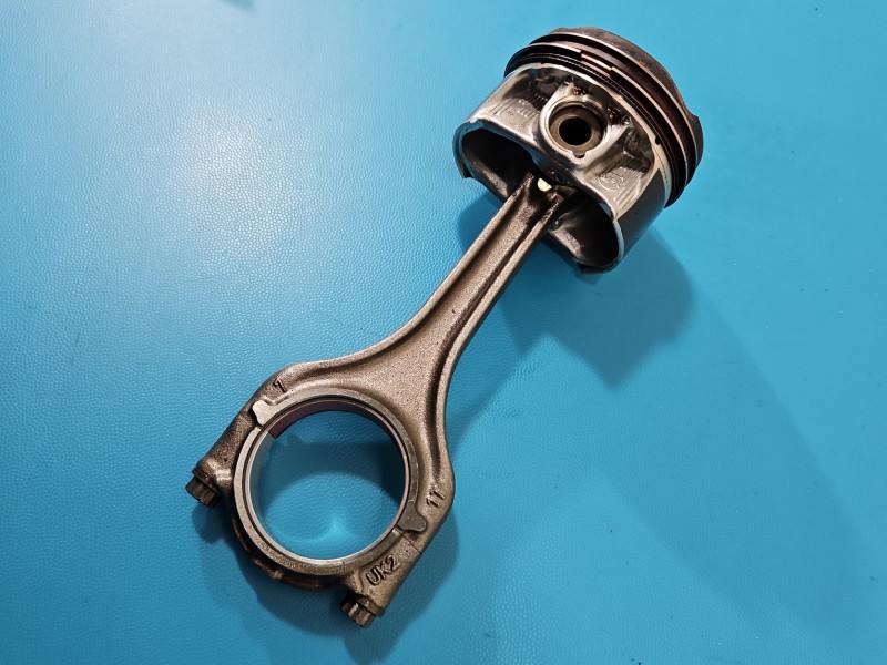 Tłok Skoda Octavia IV 1.5 TSI (DXDA) 150KM