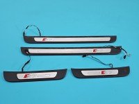 Osłona ZAŚLEPKA PLASTIK Audi A7 4G 4G8853374C, 4G8947424D, 4G8853376C